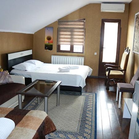 Luxors Garden Hotel Batumi Exterior photo