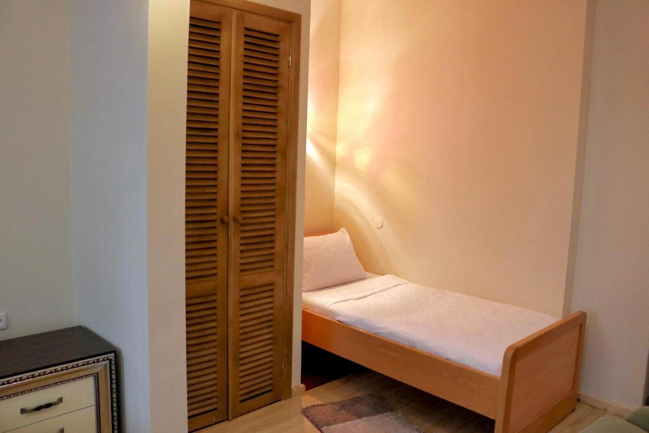 Luxors Garden Hotel Batumi Exterior photo