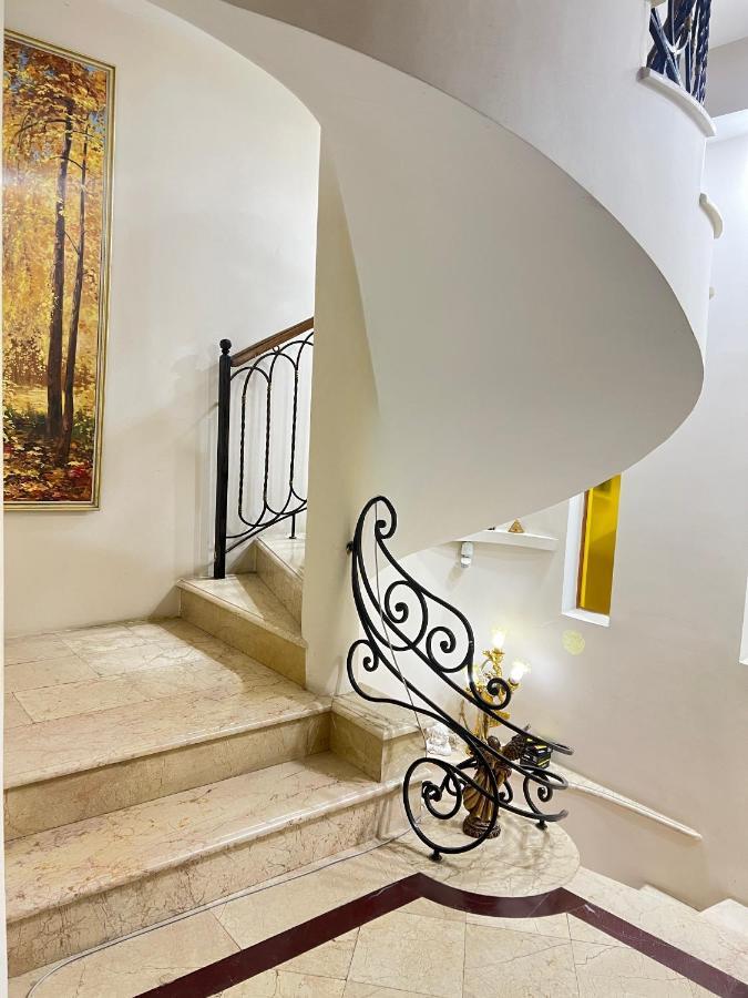 Luxors Garden Hotel Batumi Exterior photo